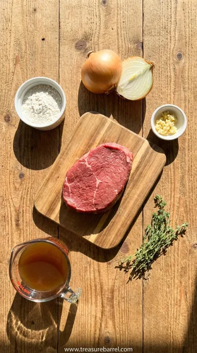 Smothered Round Steak Recipe: Classic Comfort Food - ingredients preparation